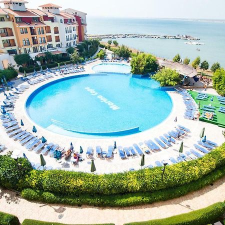 ラヴダ Marina Cape Vacation Complexアパートホテル エクステリア 写真